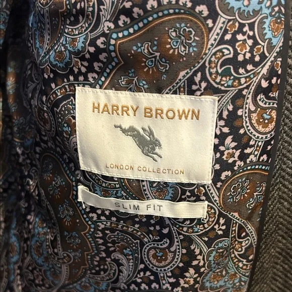 Beautiful Harry Brown Herringbone Tweed Blazer with Paisley Lining. Tags on. - Picture 3 of 8